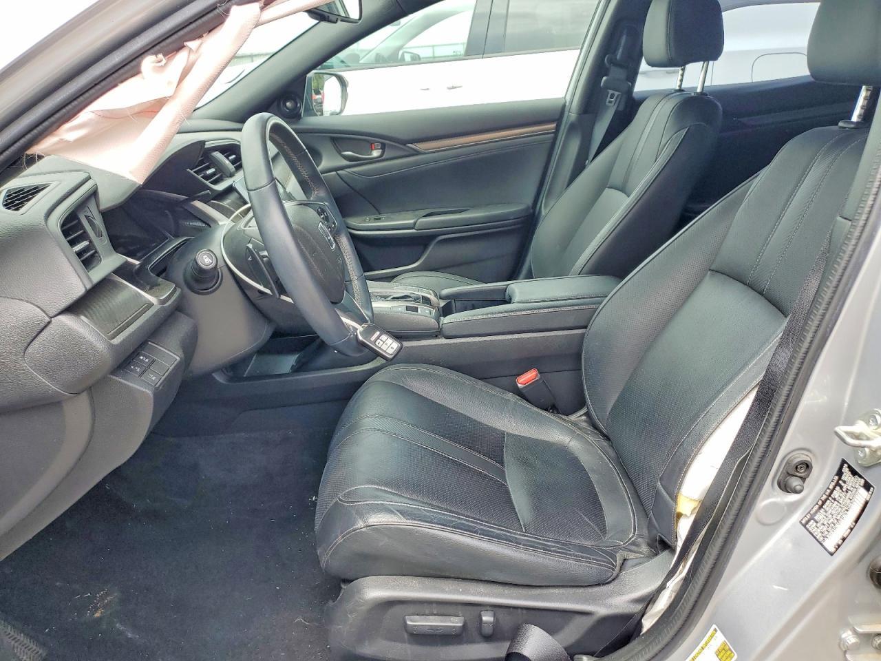 2018 Honda Civic Sport Touring - Image 7