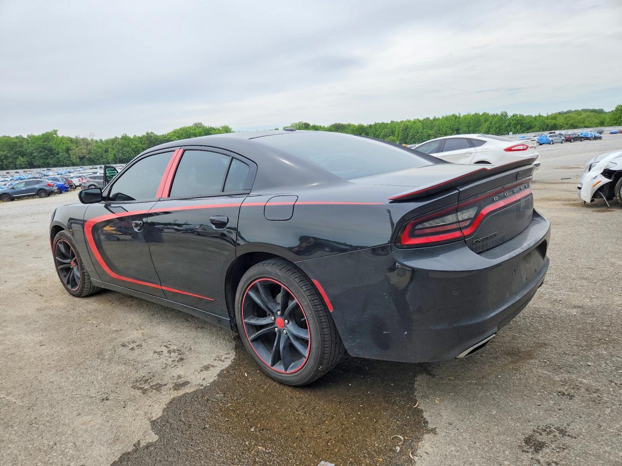 2018 Dodge Charger Sxt - Image 2