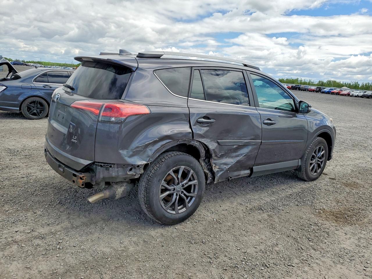 2017 Toyota Rav4 Le - Фото 3