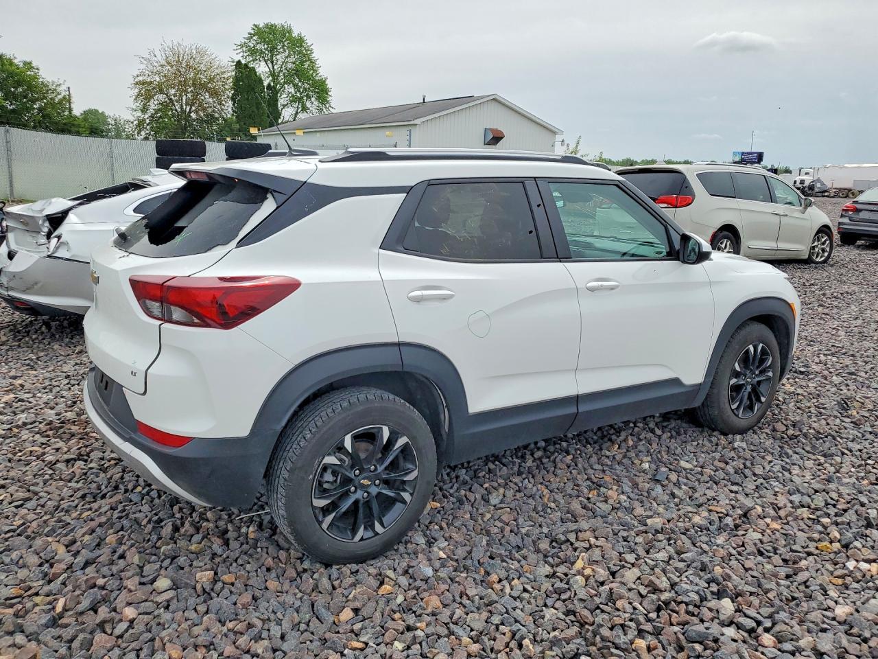 2023 Chevrolet Trailblazer Lt - Image 3