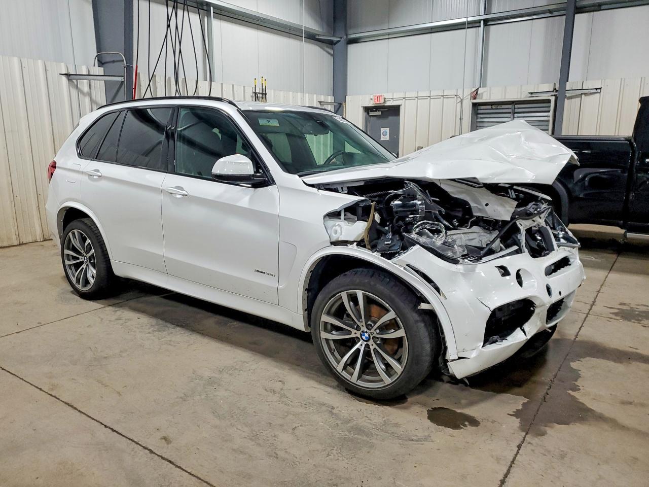 2017 BMW X5 xDrive35I - Фото 4