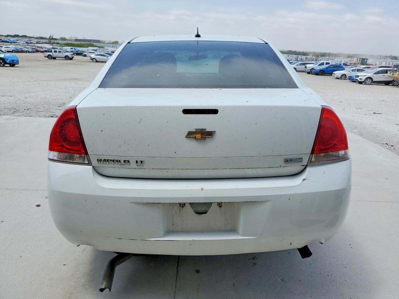 2012 Chevrolet Impala Lt - Image 6