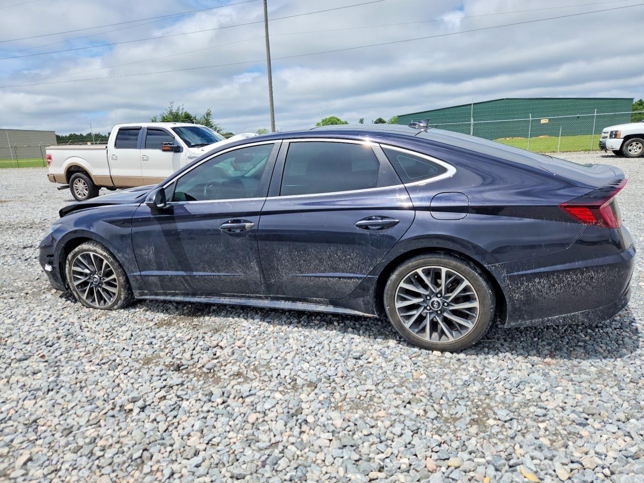 2023 Hyundai Sonata Limited - Image 2