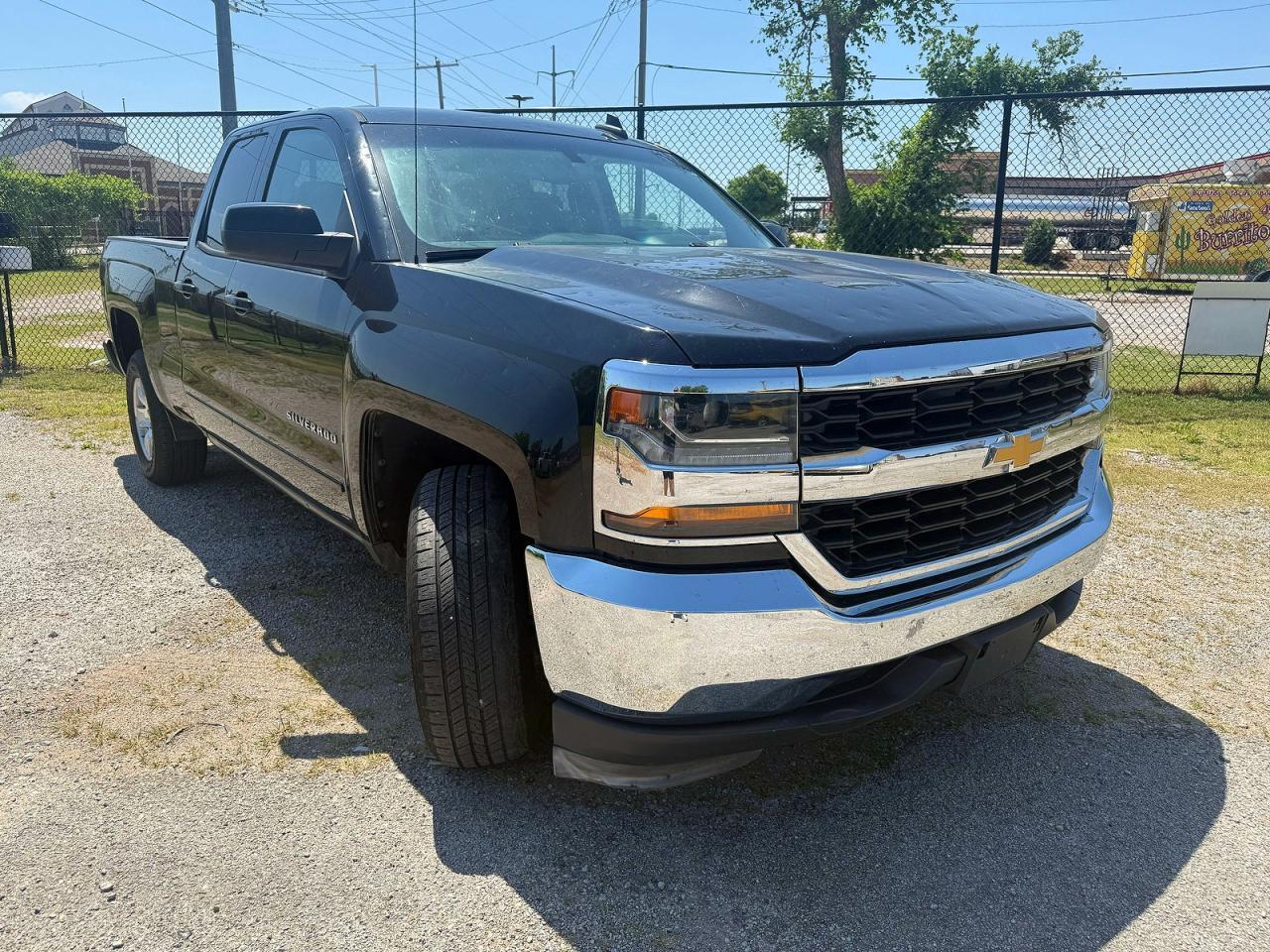 2018 Chevrolet Silverado C1500 Lt - Image 2