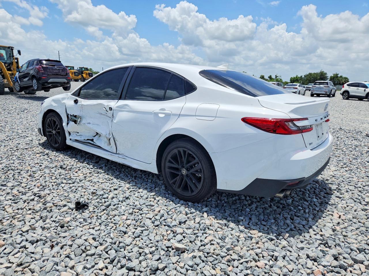 2026 Toyota Camry Se - Фото 2