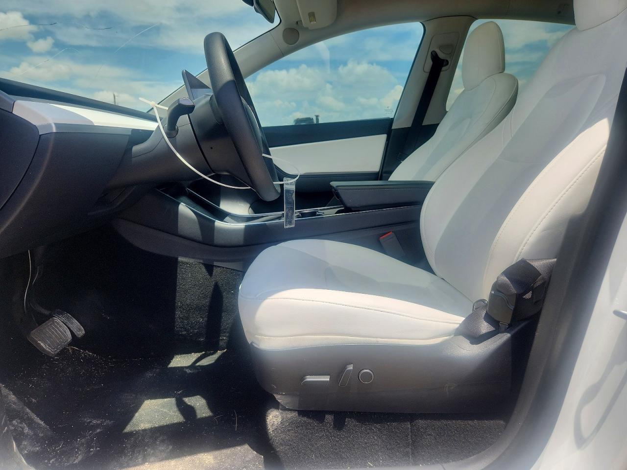 2021 Tesla Model Y Awd - Image 7