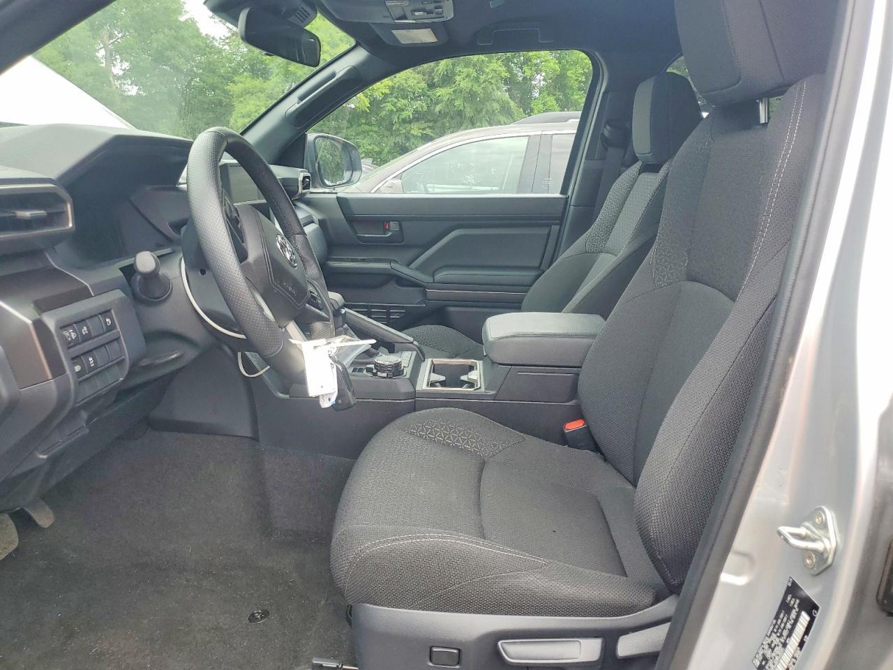 2025 Toyota 4Runner Sr5 - Image 7