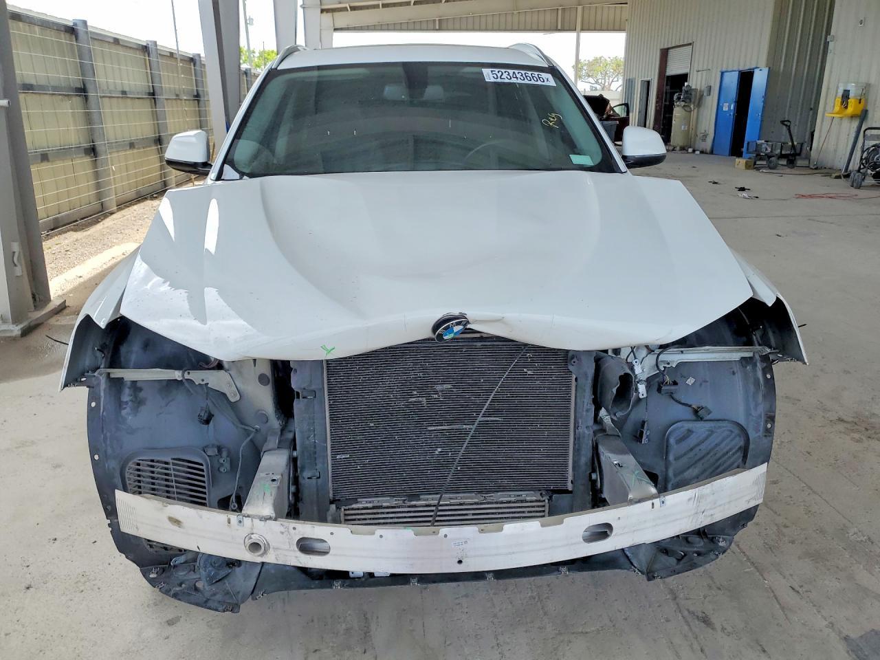 2017 BMW X3 xDrive28I - Фото 5