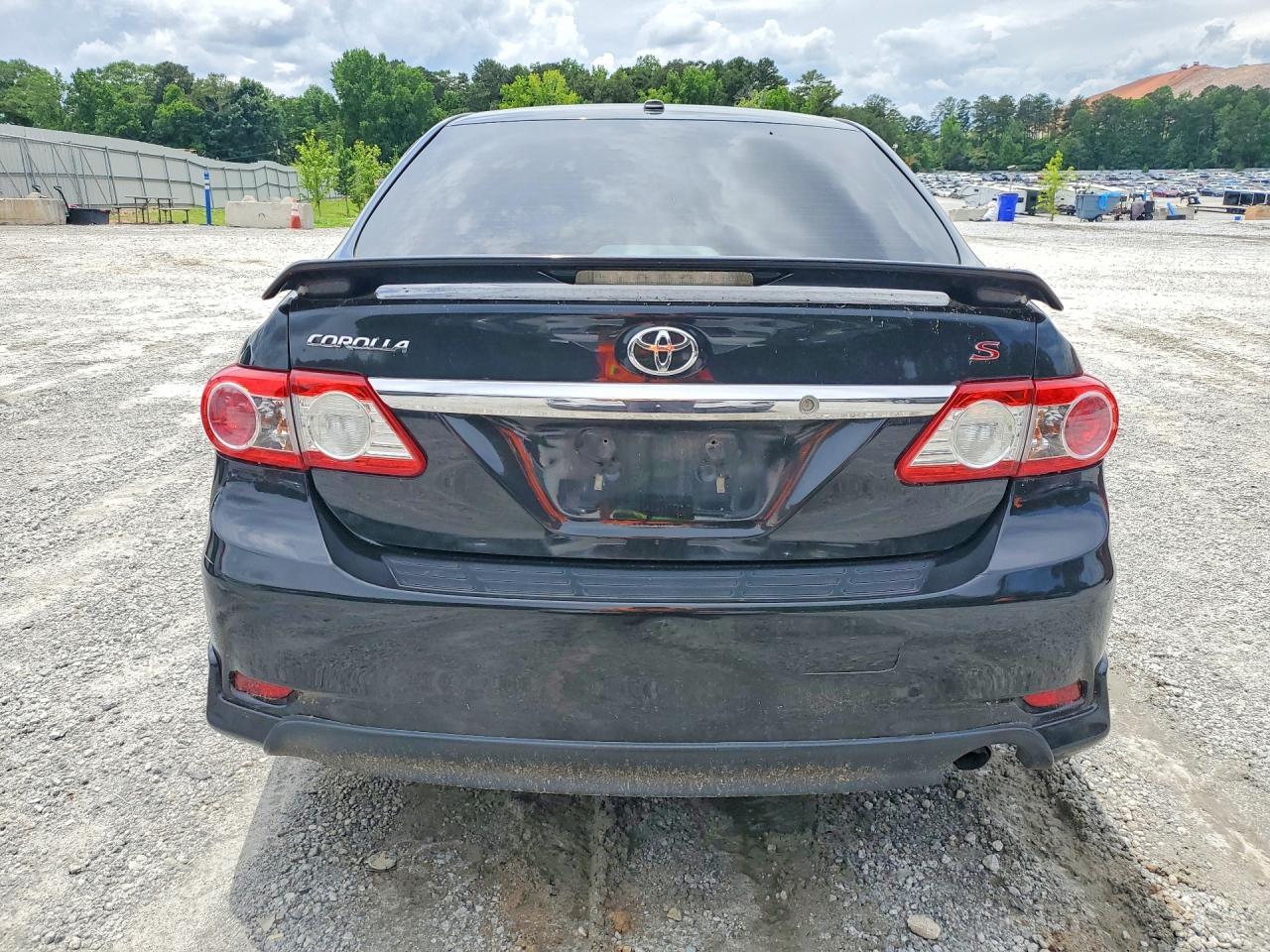 2011 Toyota Corolla S - Фото 6