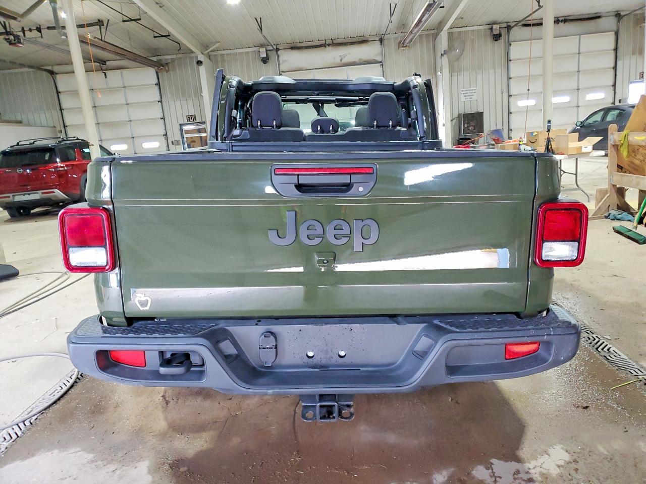 2023 Jeep Gladiator Sport - Фото 6