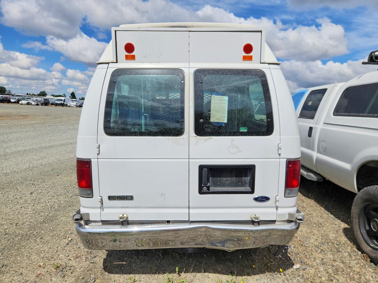 2008 Ford Econoline Cargo E-15 - Фото 6