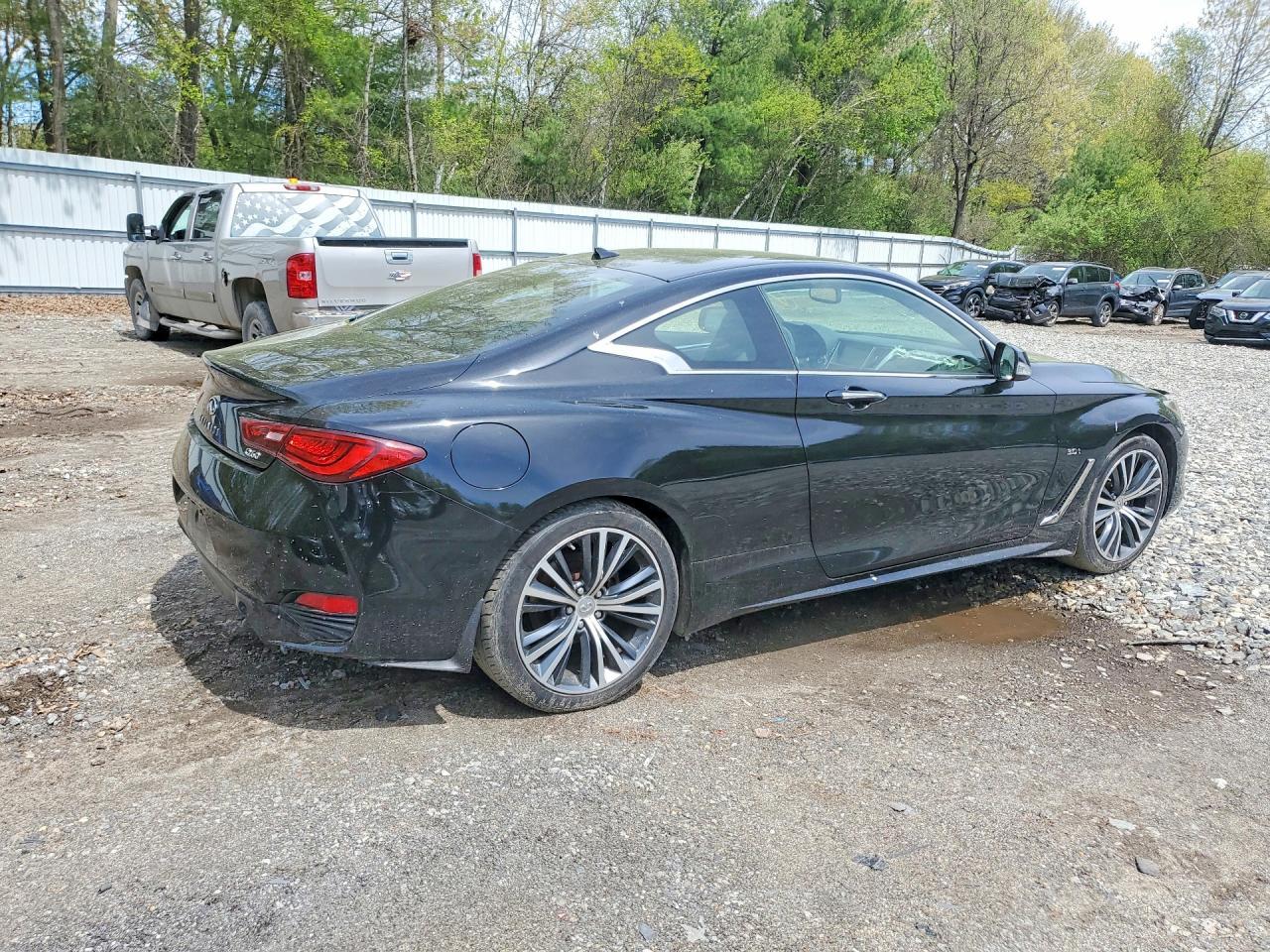 2017 Infiniti Q60 3.0T Premium - Фото 3