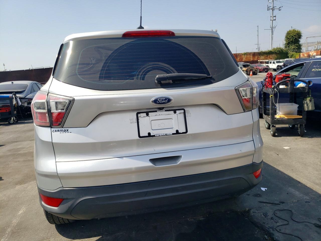 2017 Ford Escape S - Image 6