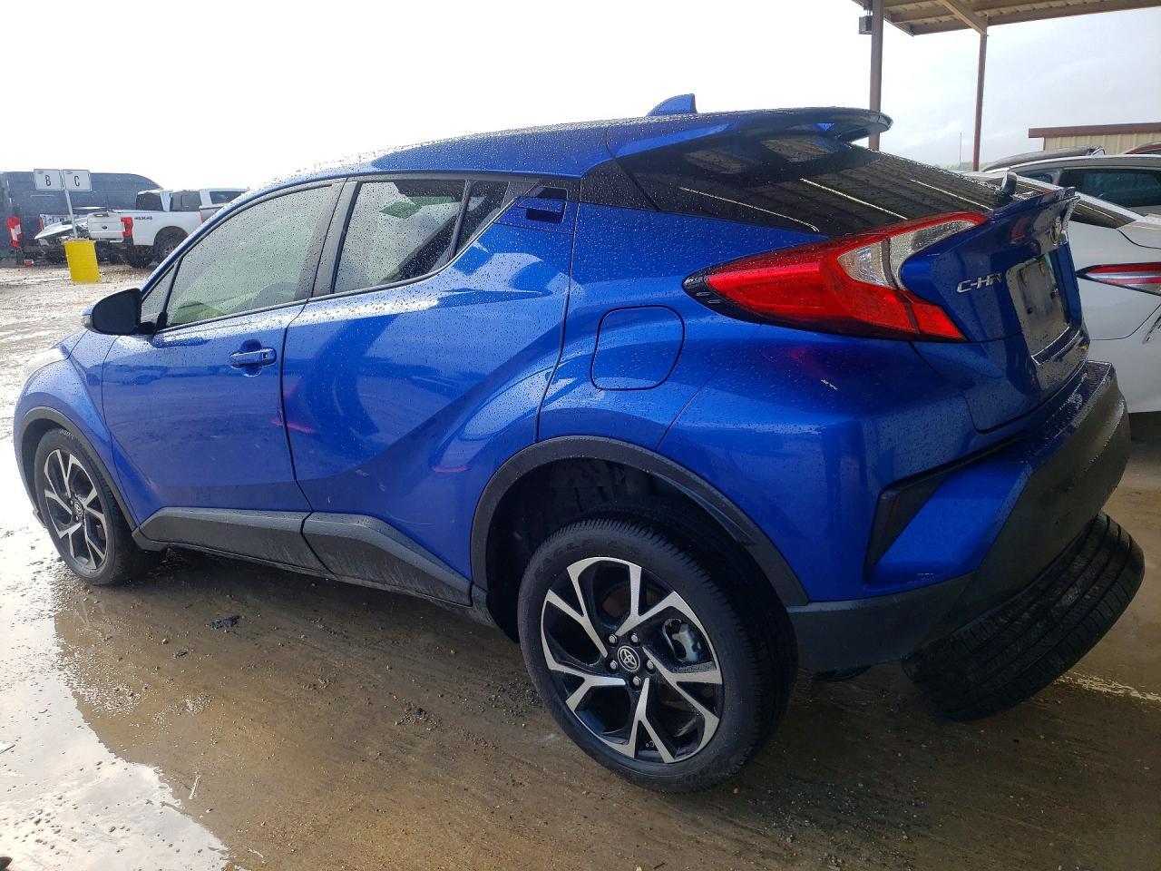 2021 Toyota C-Hr Xle - Image 2