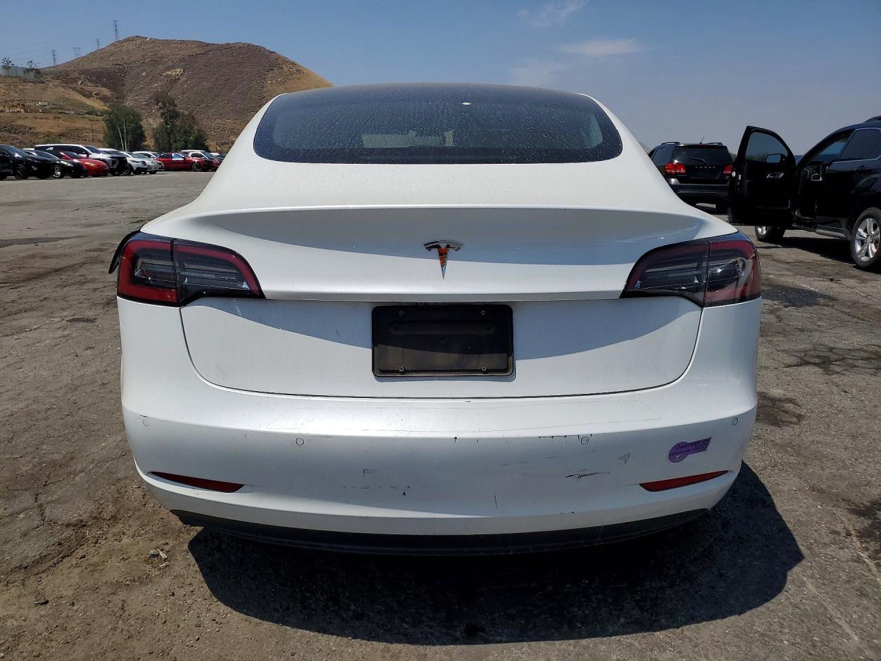 2019 Tesla Model 3 - Фото 6