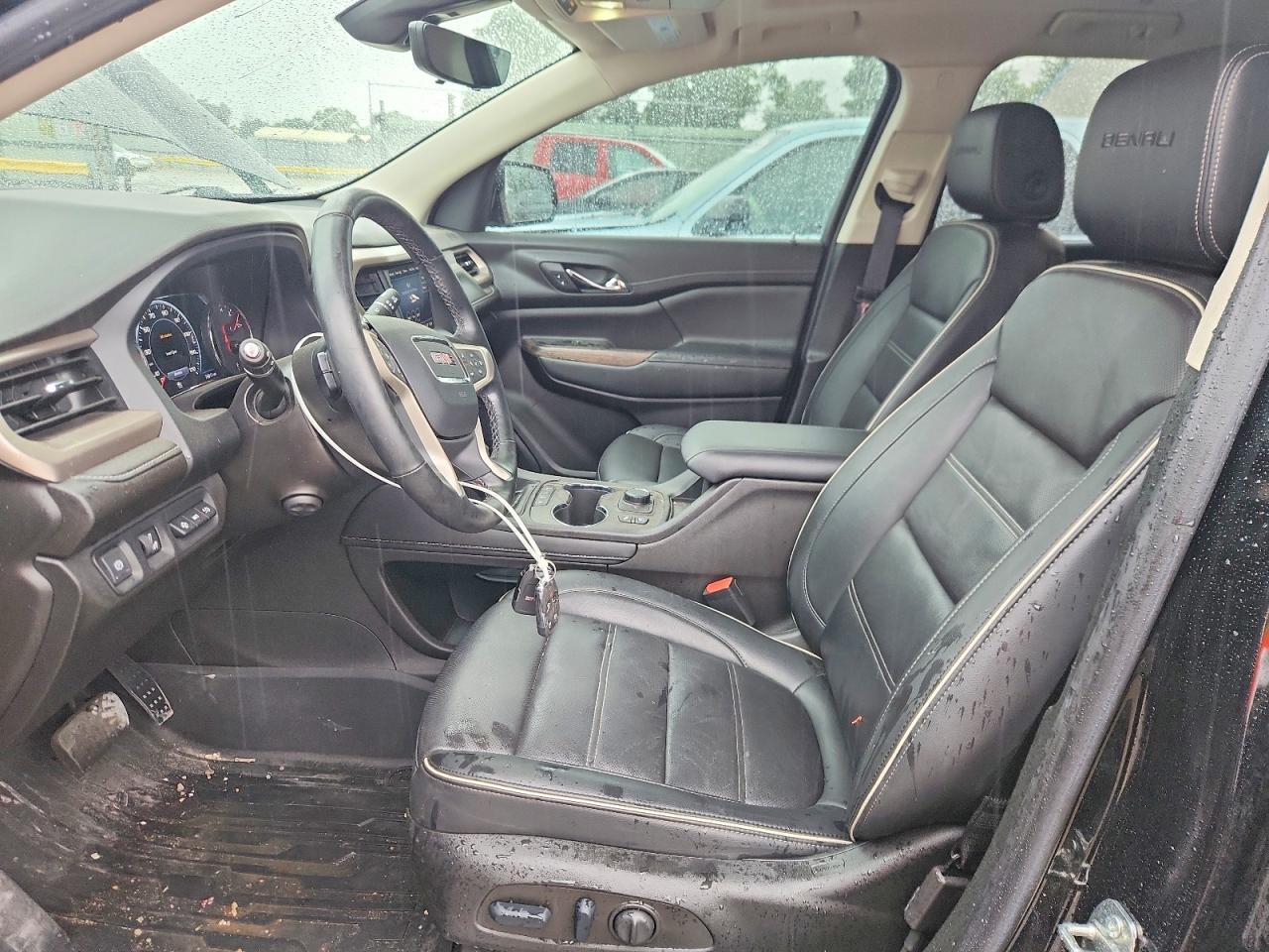 2023 GMC Acadia Denali - Image 7