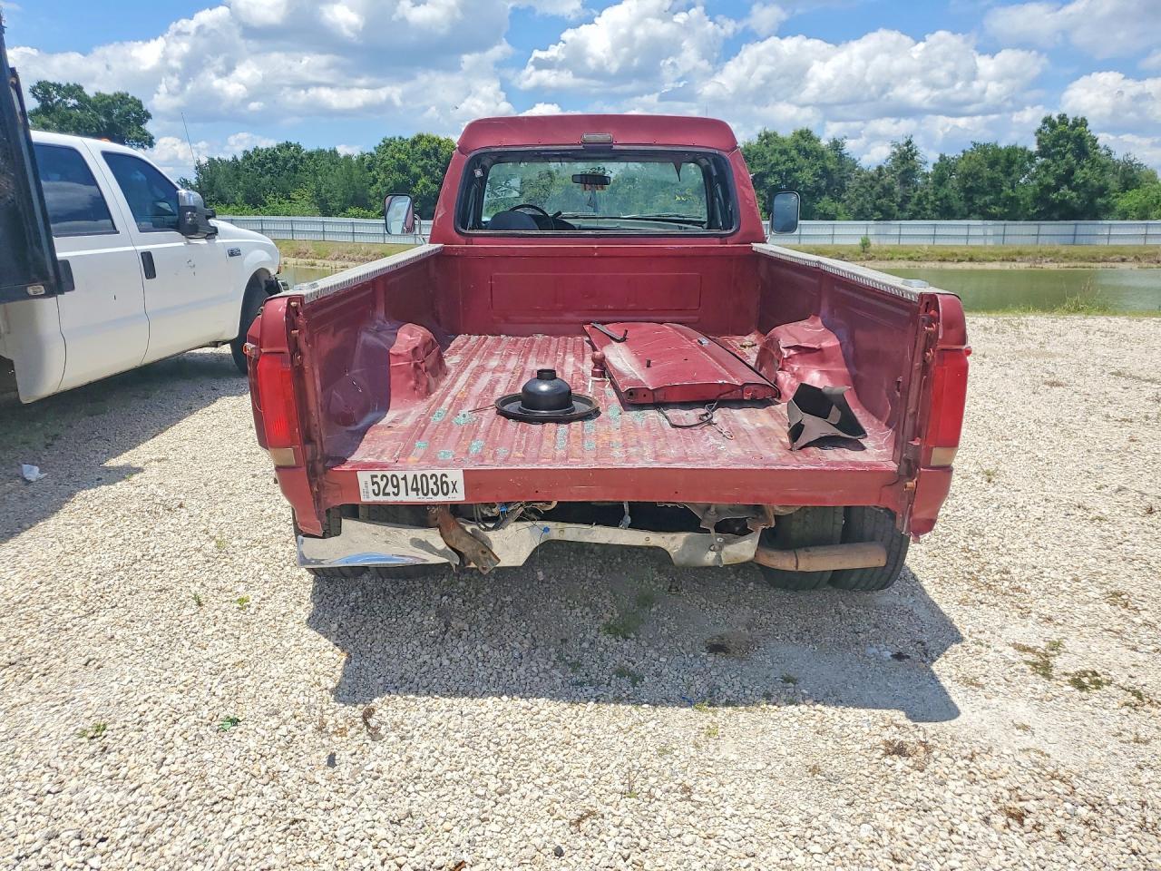 1992 Ford F350 - Image 6