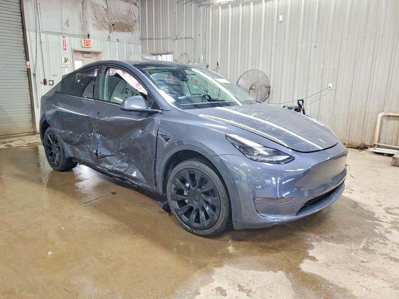 2023 Tesla Model Y - Image 4