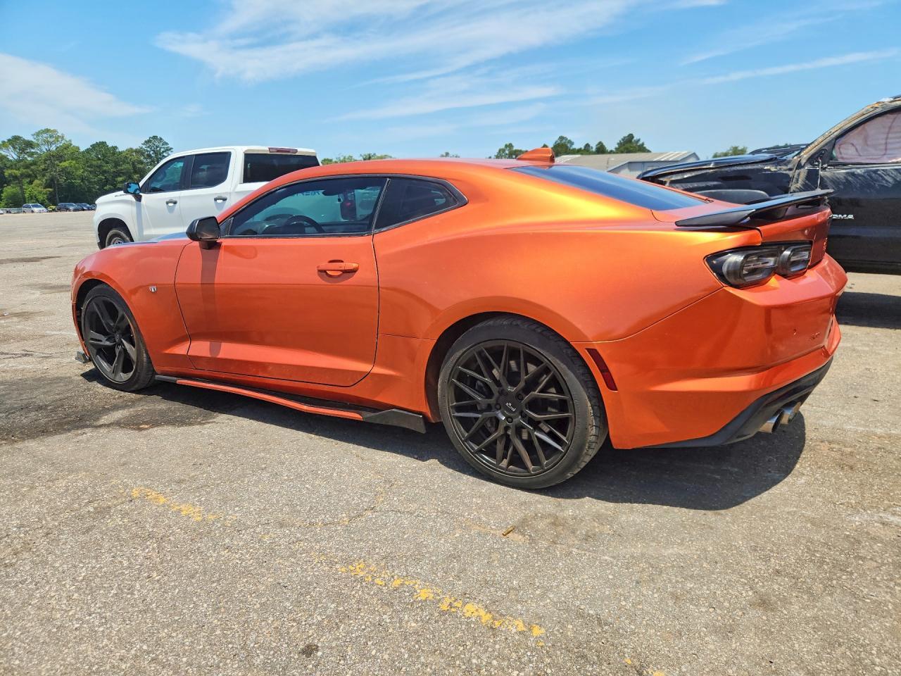 2023 Chevrolet Camaro Ss - Image 2