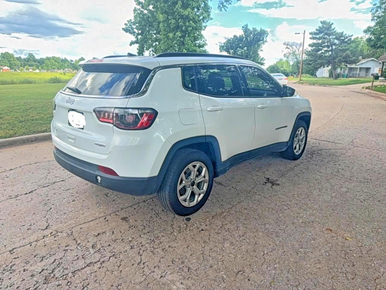 2025 Jeep Compass Latitude - Фото 4