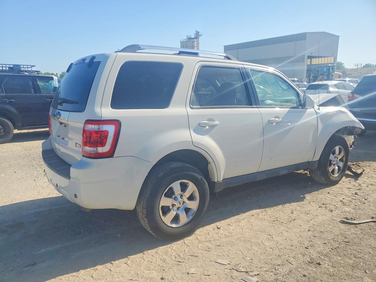 2012 Ford Escape Limited - Image 3
