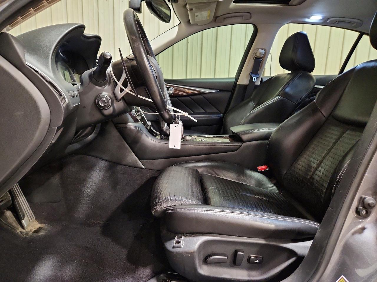 2016 Infiniti Q50 3.0T Premium - Image 7