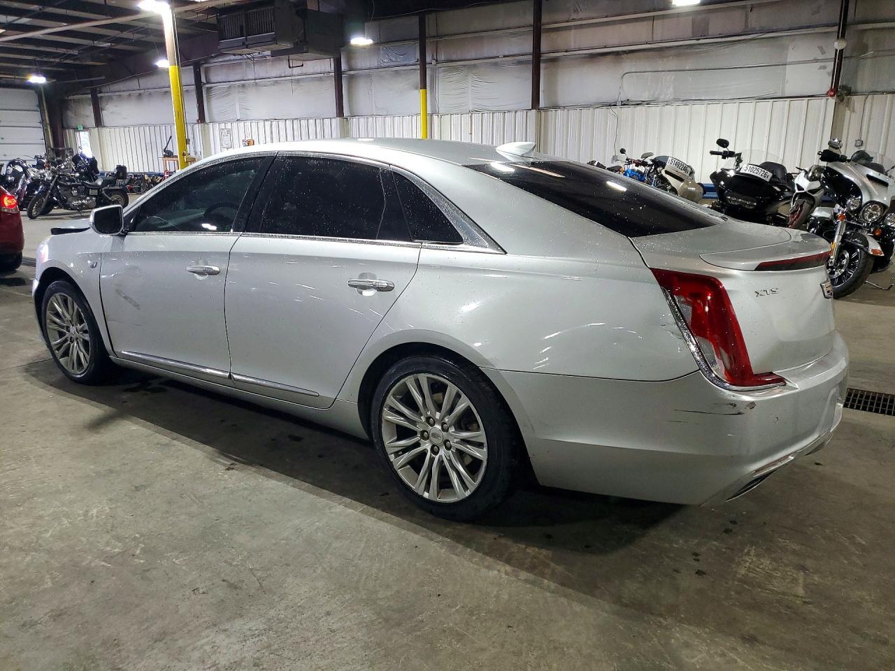 2018 Cadillac Xts Luxury - Фото 2