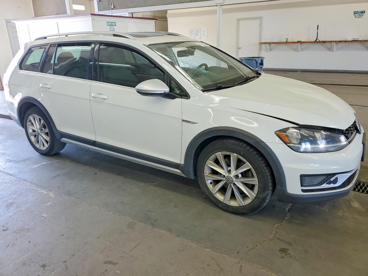 2018 Volkswagen Golf Alltrack S - Фото 4
