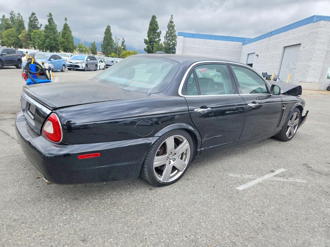 2008 Jaguar Xj8 - Фото 3