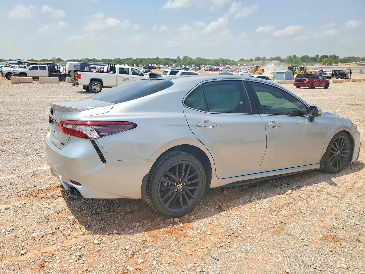 2024 Toyota Camry Xse - Image 3