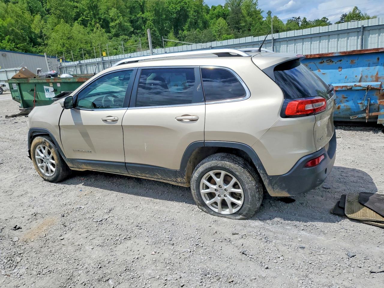 2014 Jeep Cherokee Latitude - Image 2