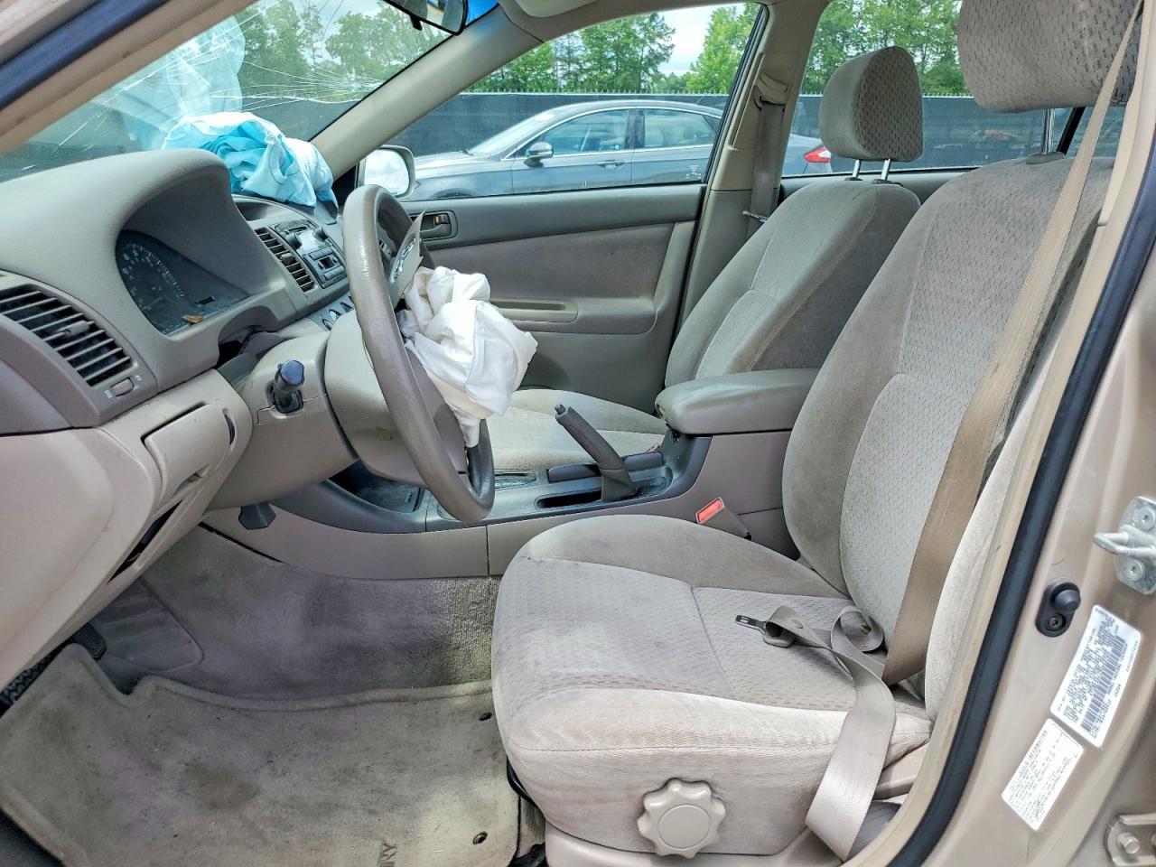 2002 Toyota Camry Le - Image 7
