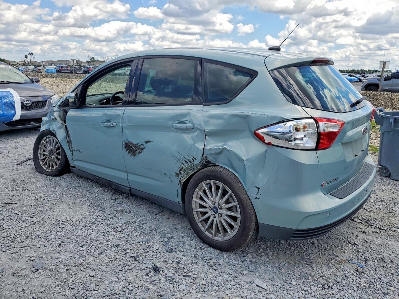 2013 Ford C-Max Se - Фото 2