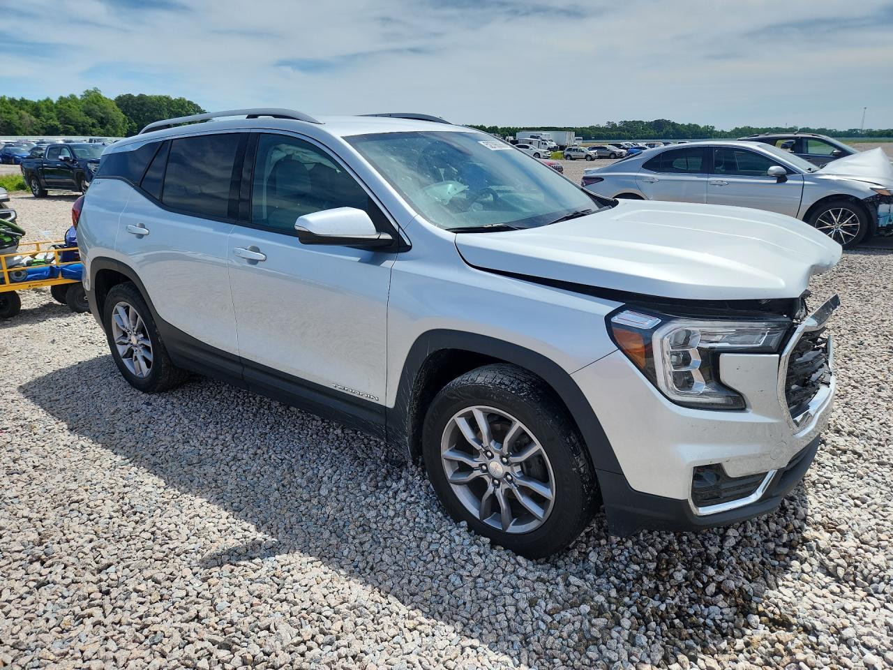 2022 GMC Terrain Denali - Image 4