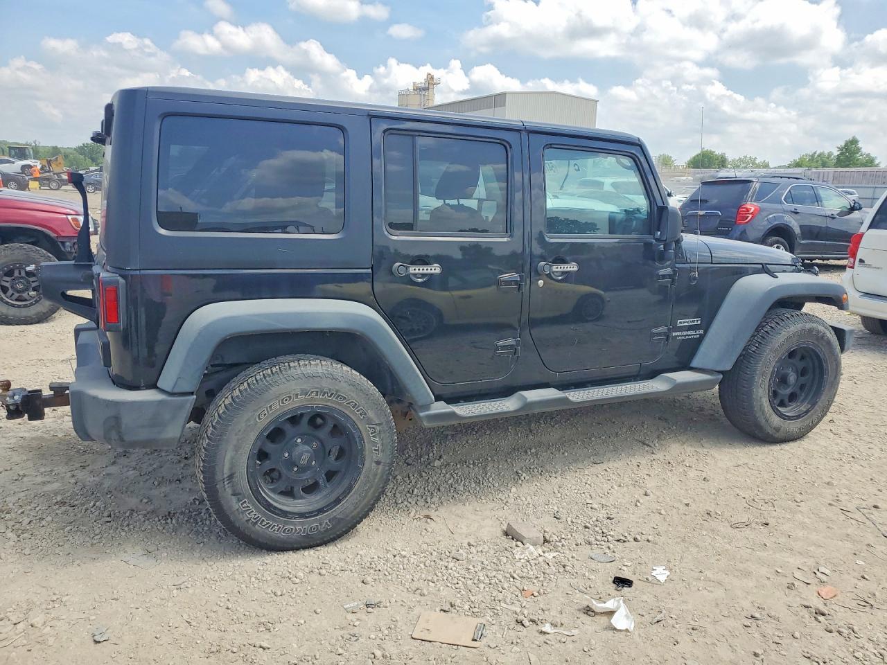 2014 Jeep Wrangler Unlimited Sport - Image 3