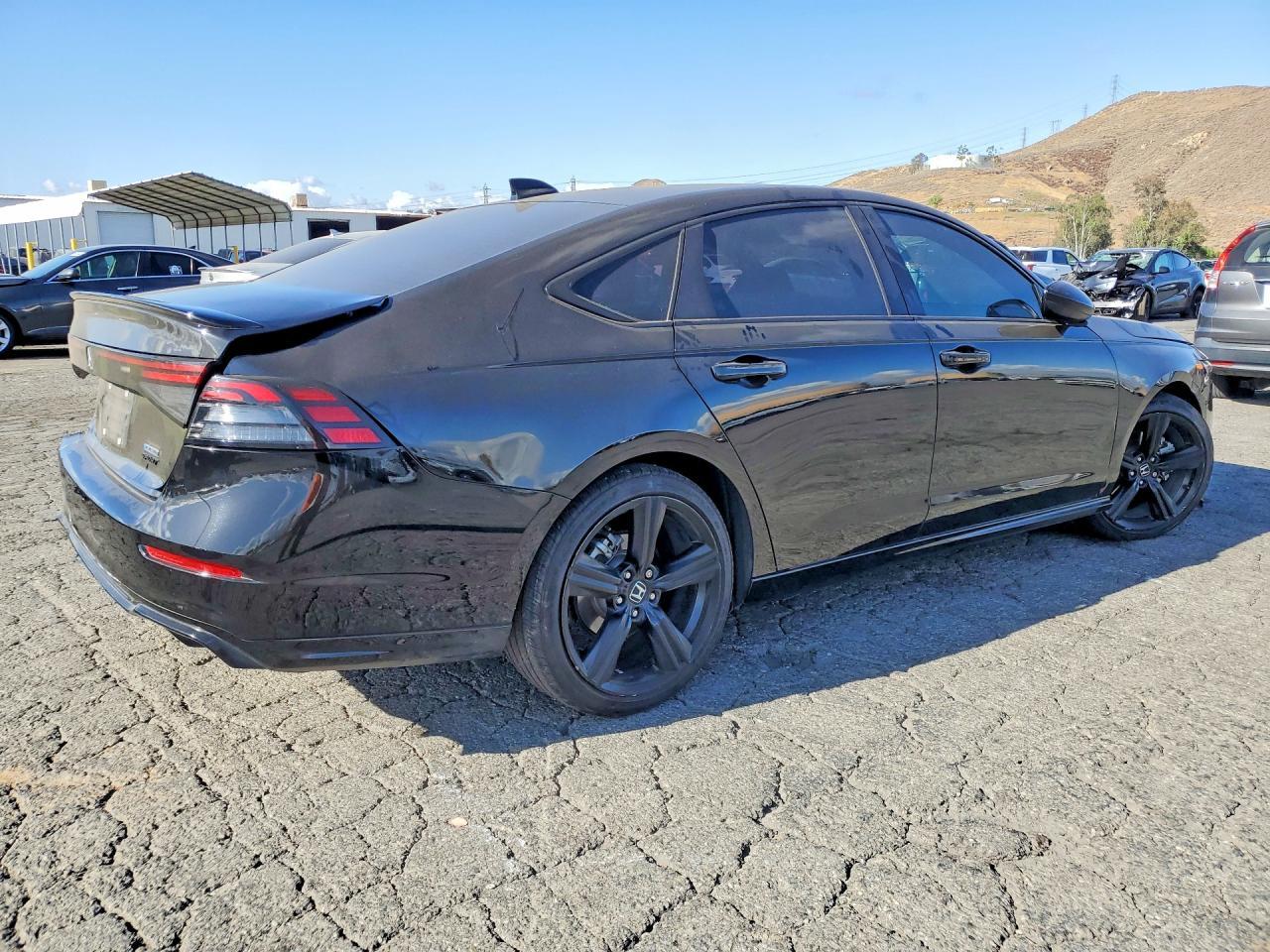 2024 Honda Accord Hybrid Sport-L - Фото 3