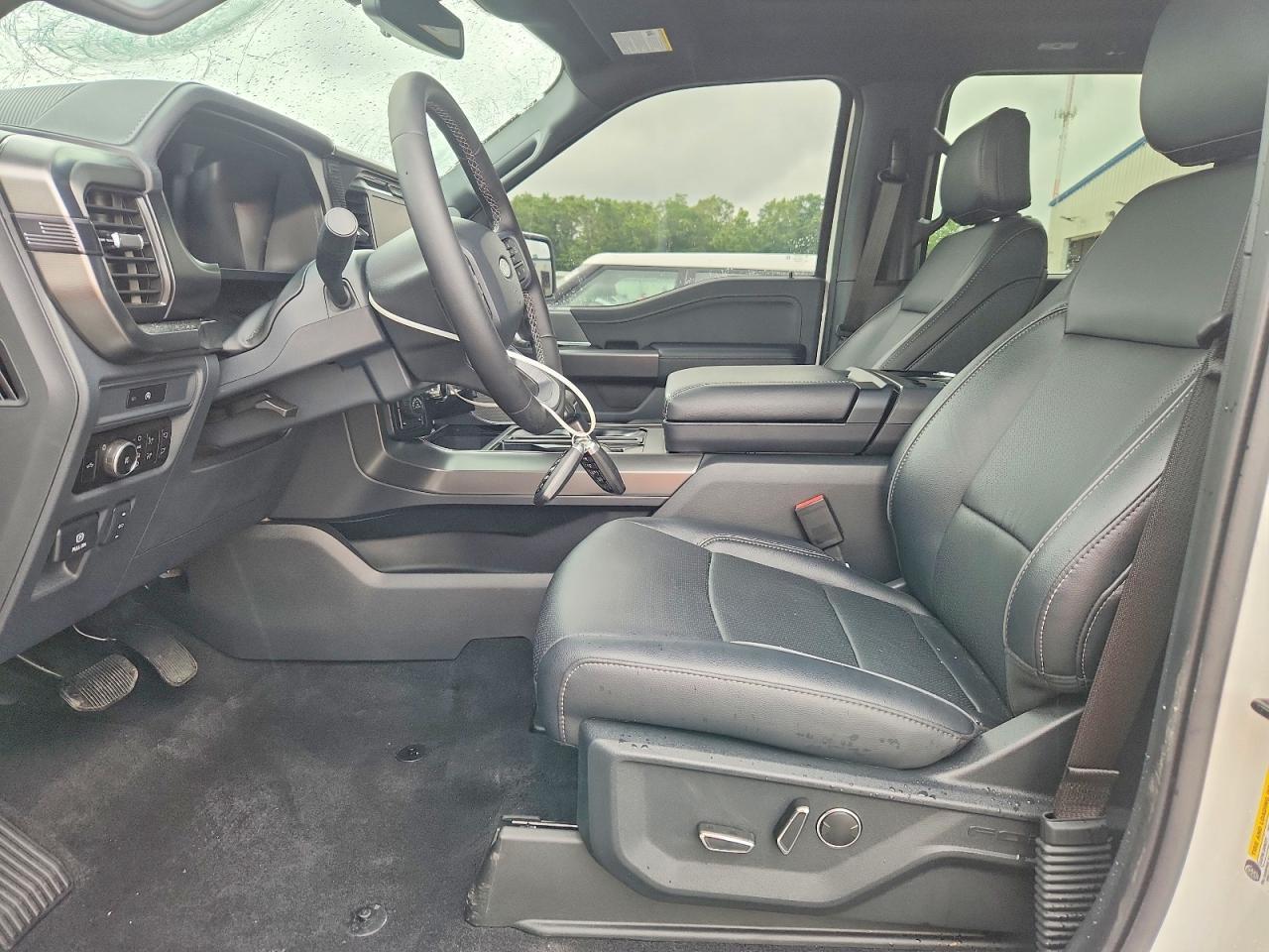 2025 Ford F150 Lariat - Фото 7