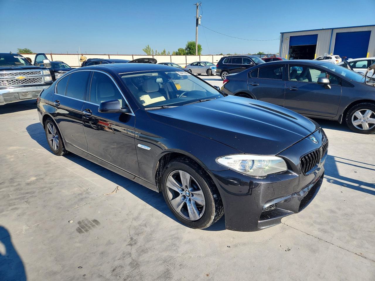 2013 BMW 528 Xi - Image 4