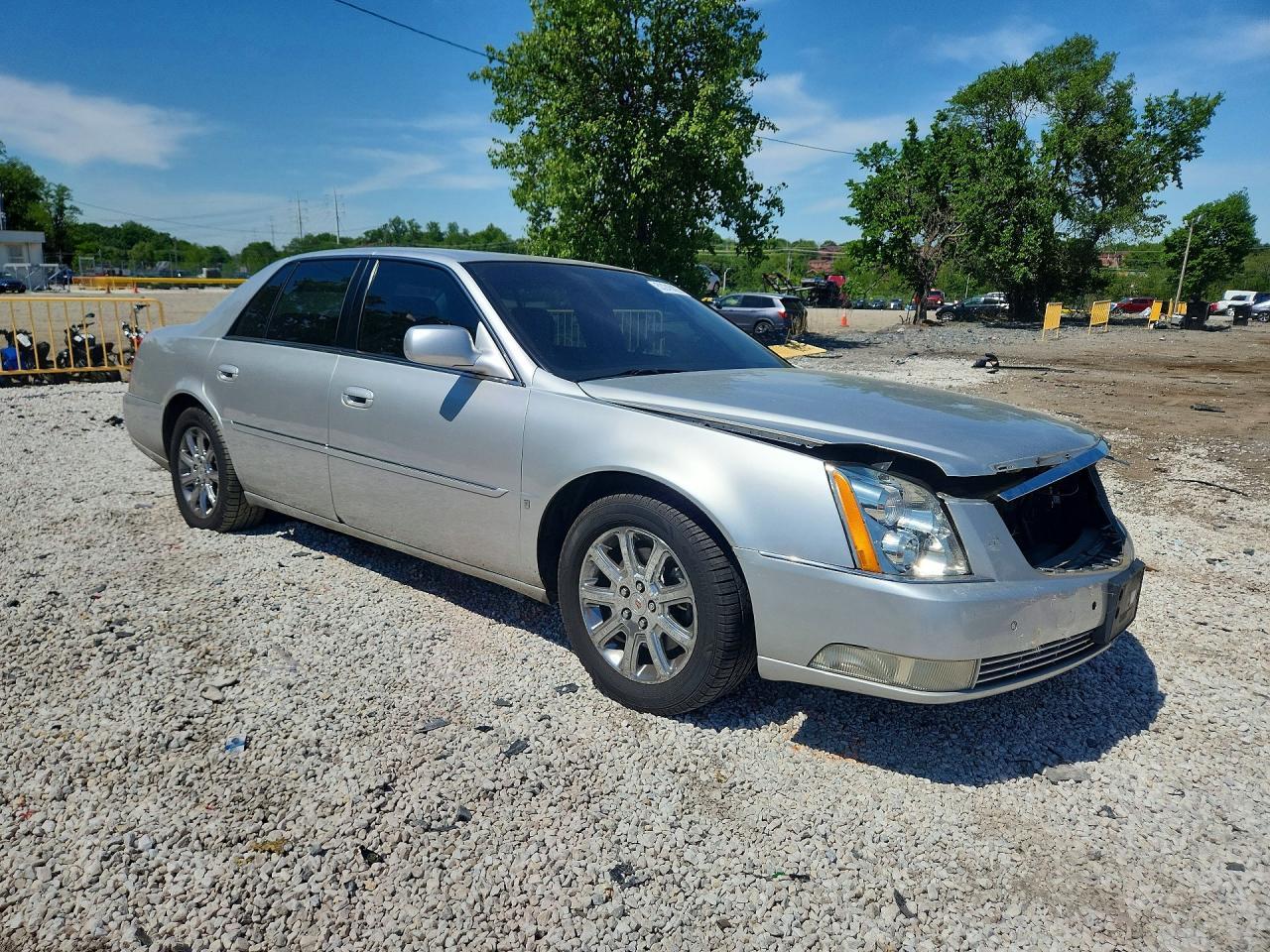 2009 Cadillac Dts - Image 4