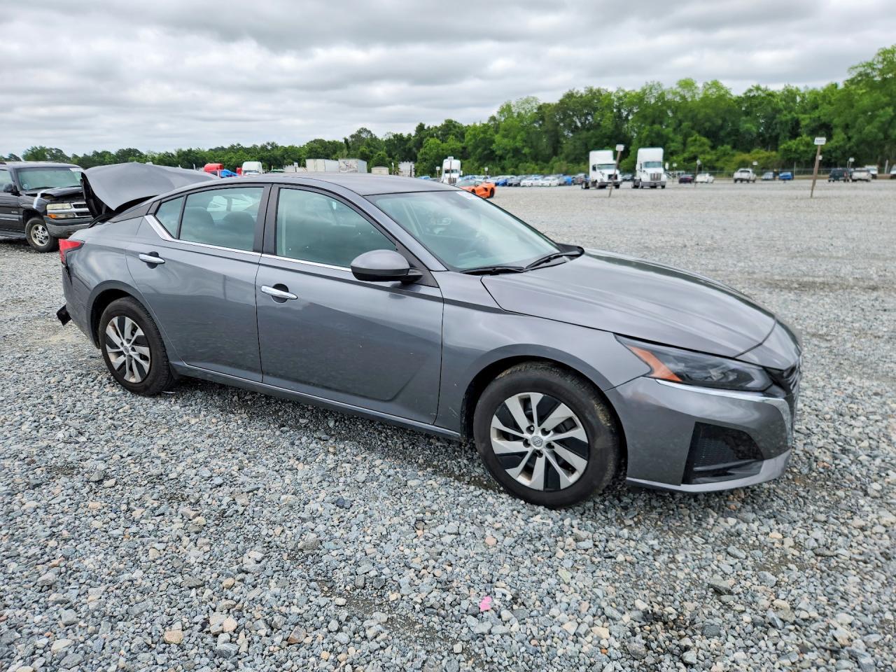 2023 Nissan Altima S - Фото 4