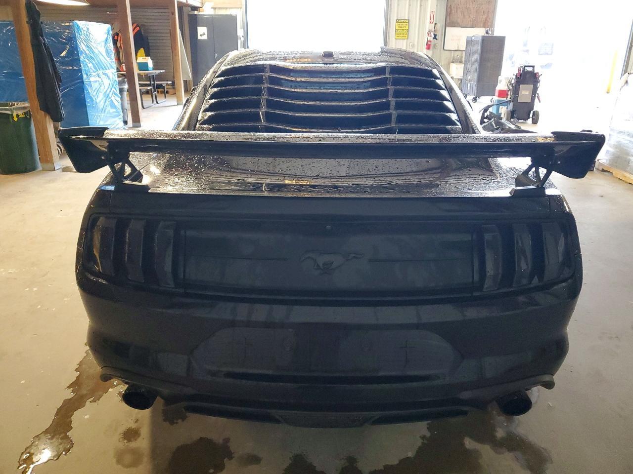 2019 Ford Mustang - Image 6