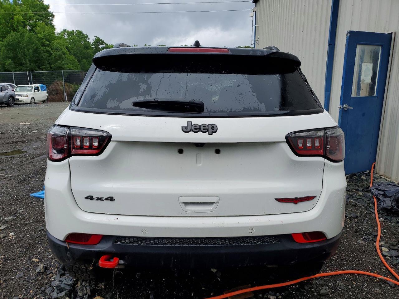 2025 Jeep Compass Trailhawk - Фото 6