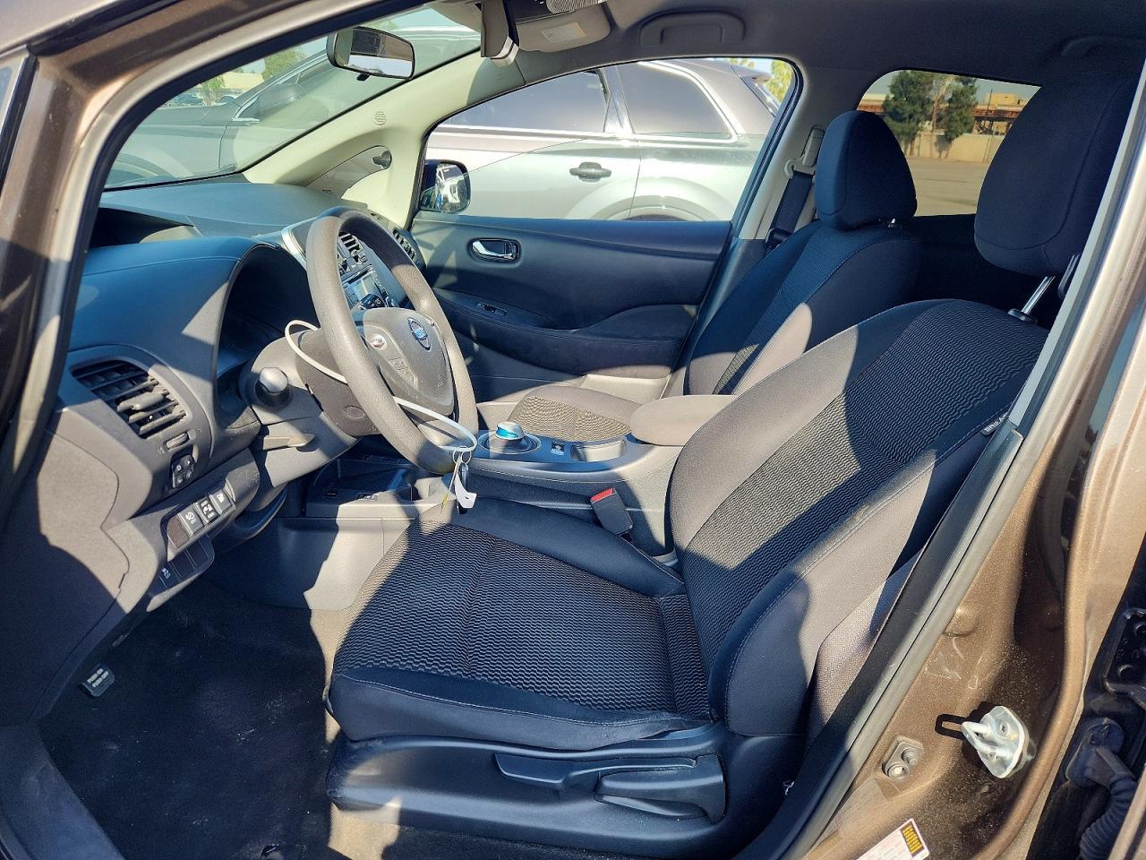 2017 Nissan Leaf S - Фото 7