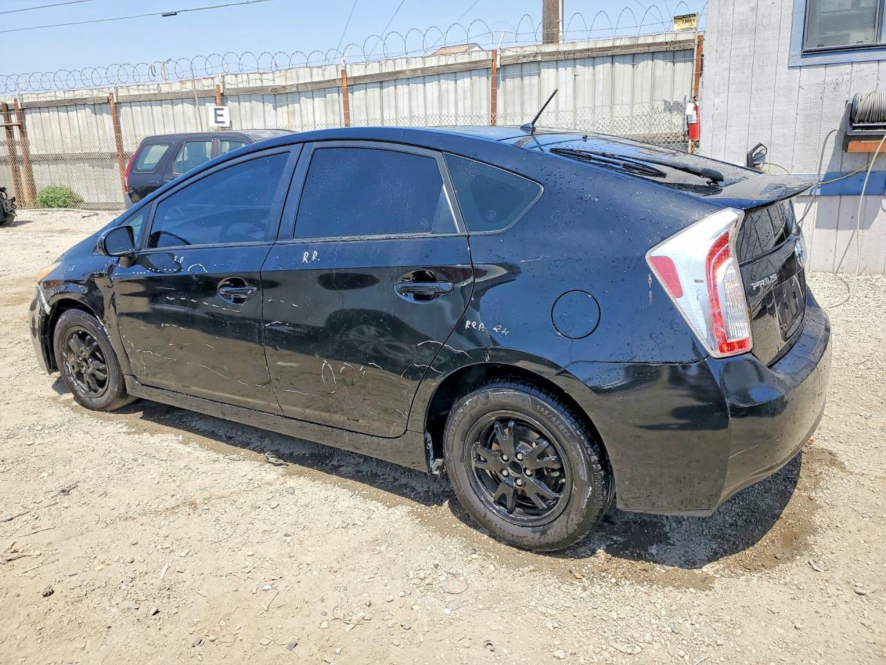 2015 Toyota Prius Two - Фото 2