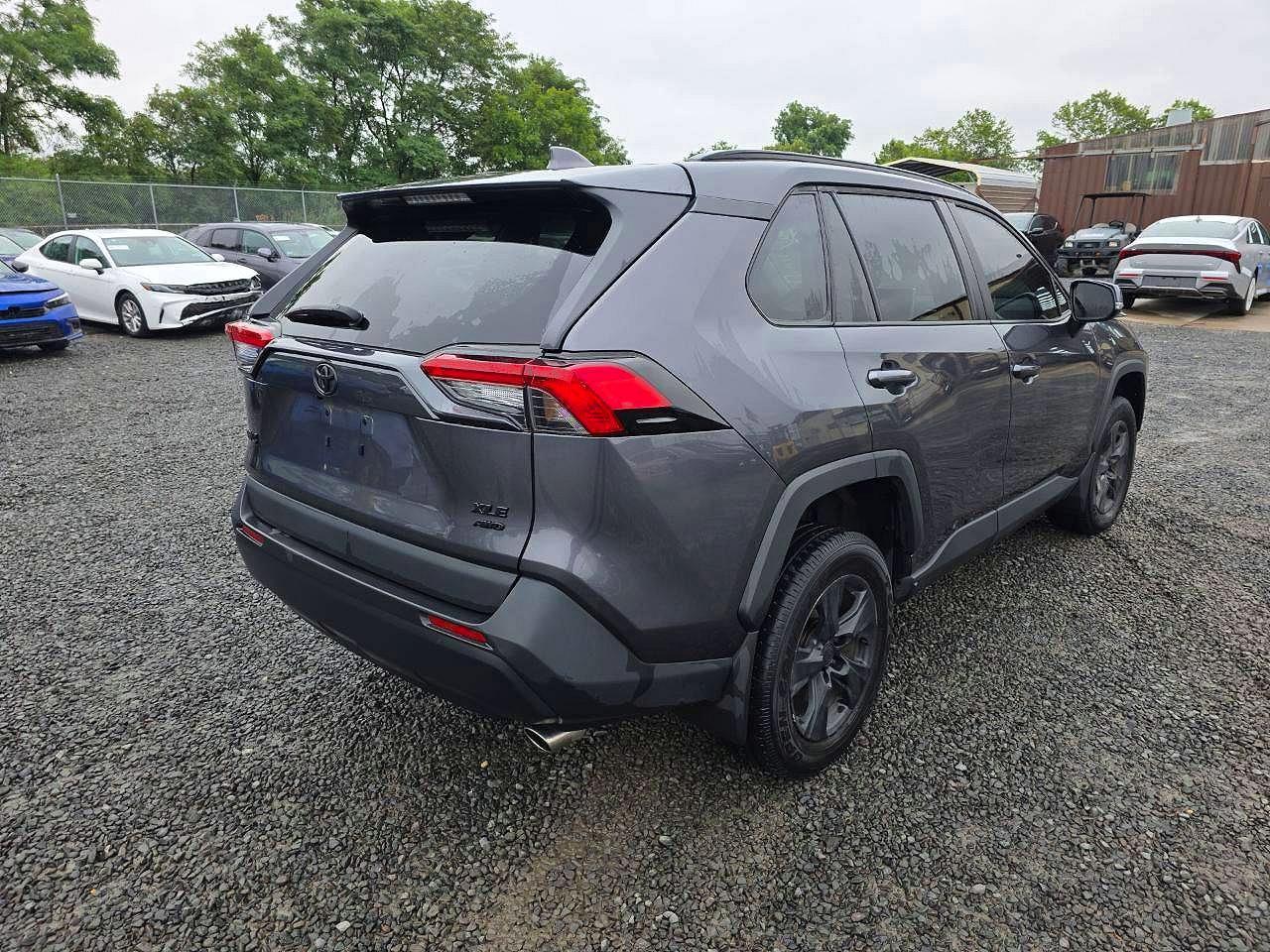 2023 Toyota Rav4 Xle - Image 4