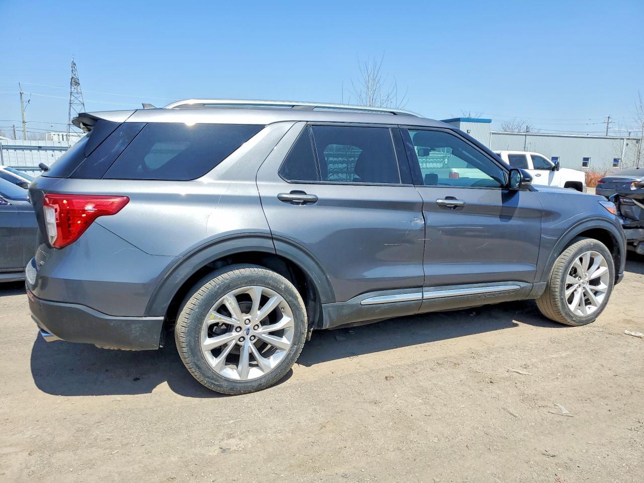 2022 Ford Explorer Platinum - Фото 3