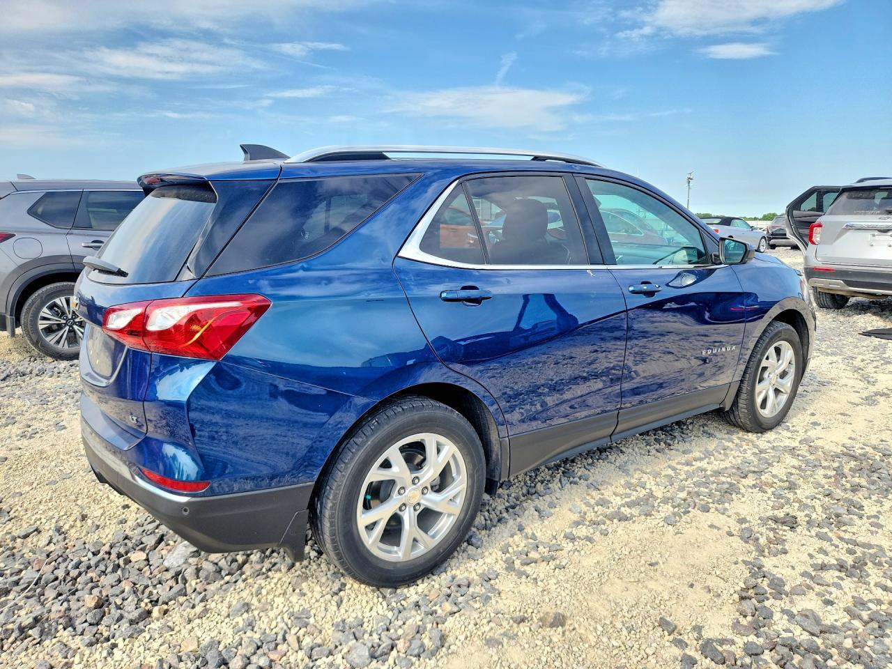 2020 Chevrolet Equinox Lt - Image 3
