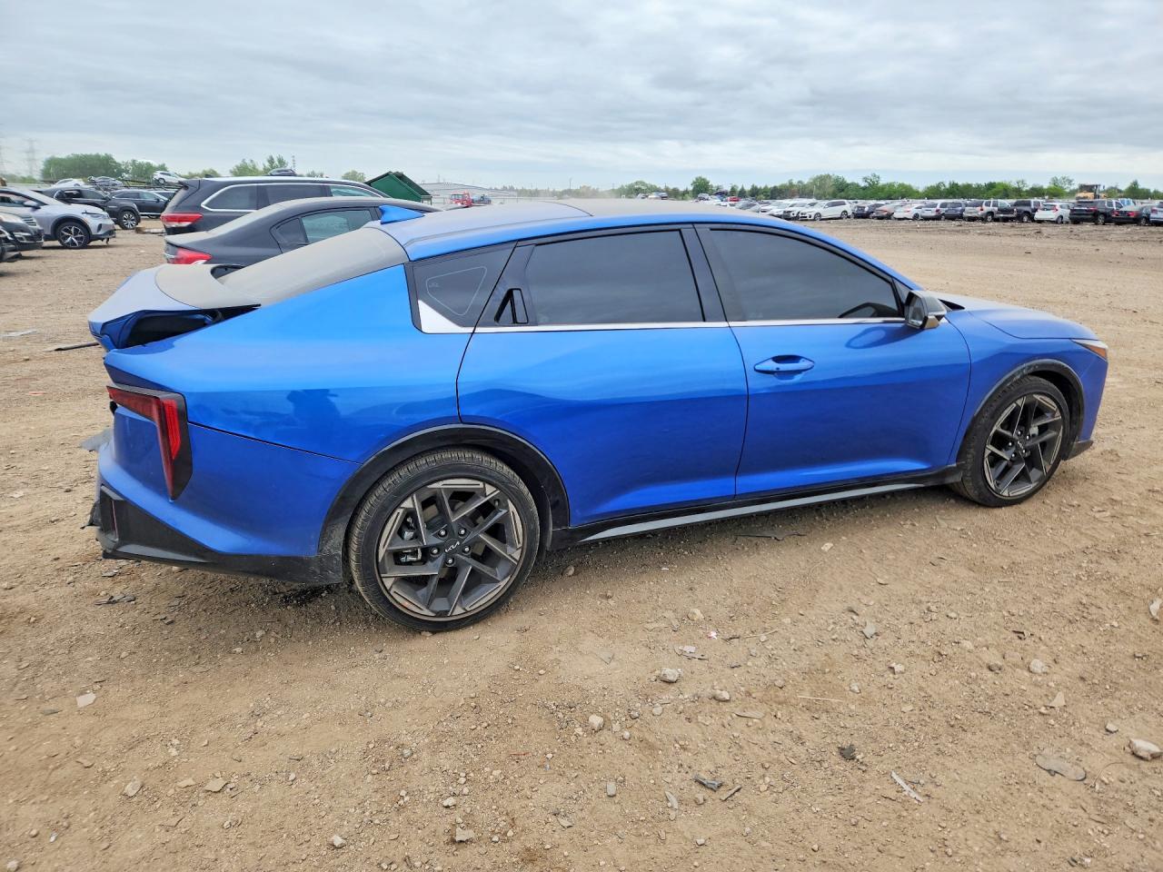 2025 Kia K4 Gt Line - Image 3