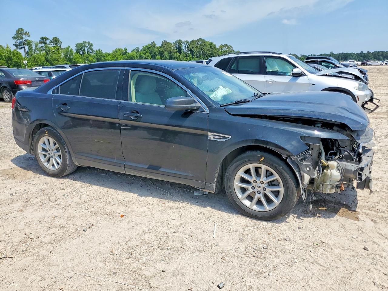 2013 Ford Taurus Se - Image 4