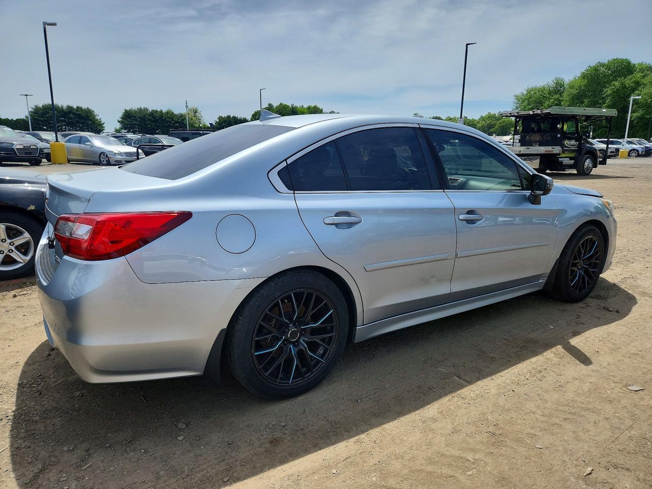2017 Subaru Legacy 2.5I Limited - Фото 3